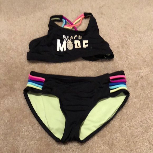 Swimsuit - Picture 1 of 4